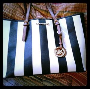 Michael Kors pocketbook